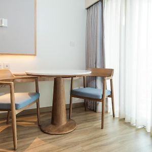 Premier Guest Room 2 Twin Terrace